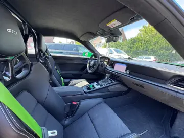 Porsche 911 GT3 CLUBSPORT PACKAGE EXCLUSIVE LIFT