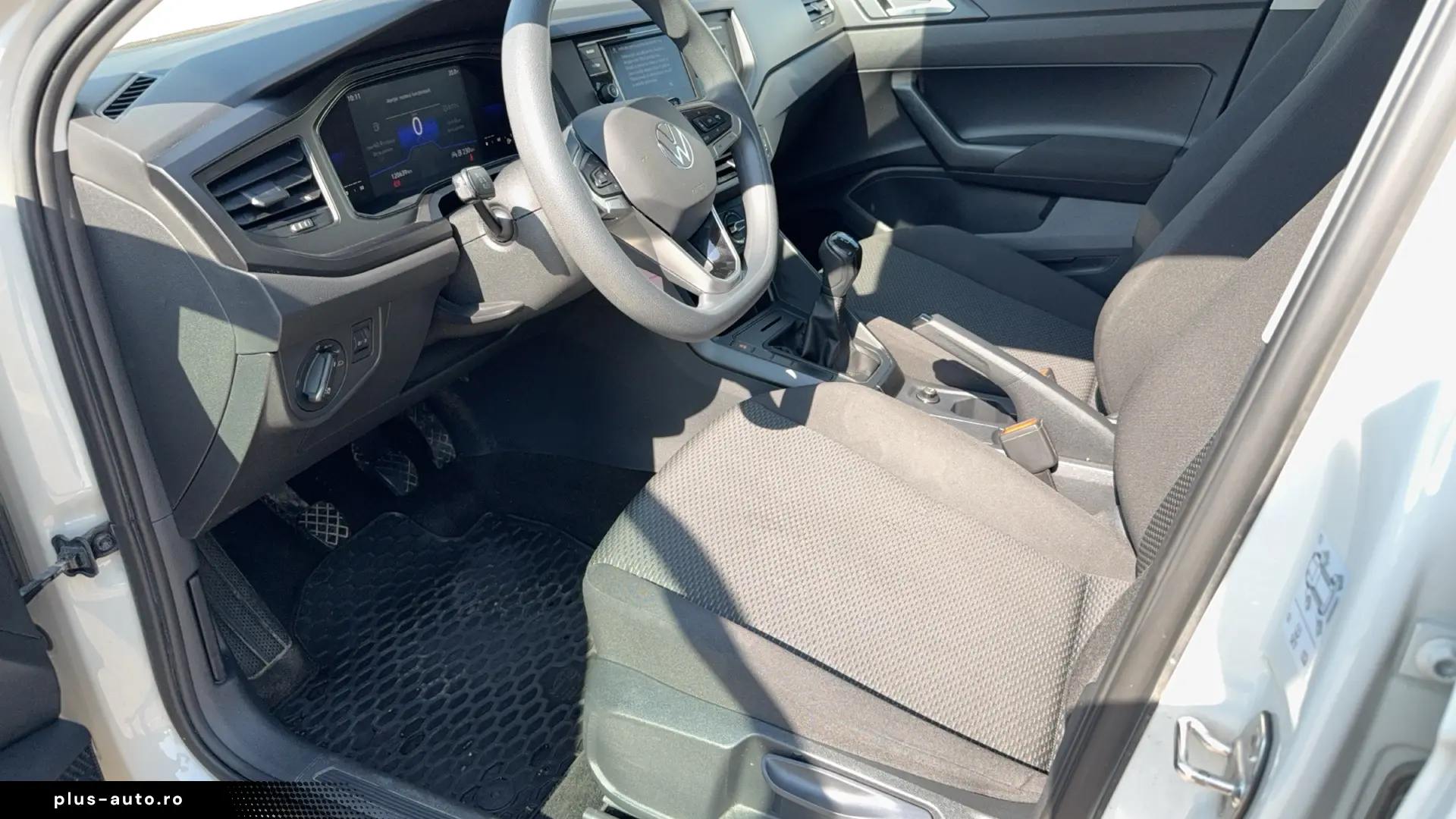 VW Polo Base 1.0 4 usi