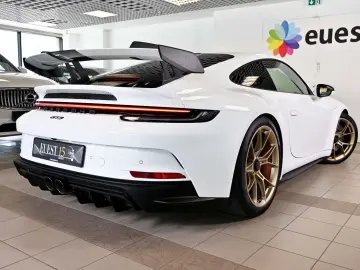 Porsche 911 GT3 CLUBSPORT BOSE CARBON LIFTING