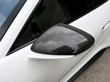 Porsche 911 GT3 CLUBSPORT BOSE CARBON LIFTING