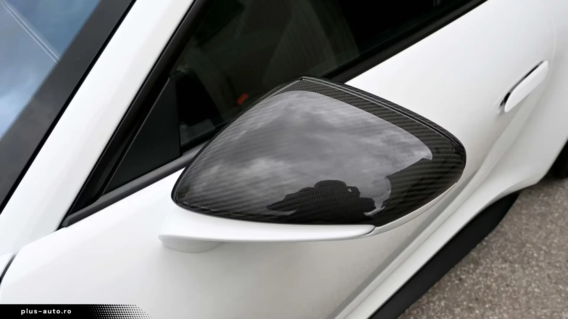 Porsche 911 GT3 CLUBSPORT BOSE CARBON LIFTING
