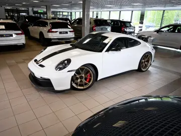 Porsche 911 GT3 CLUBSPORT BOSE CARBON LIFTING