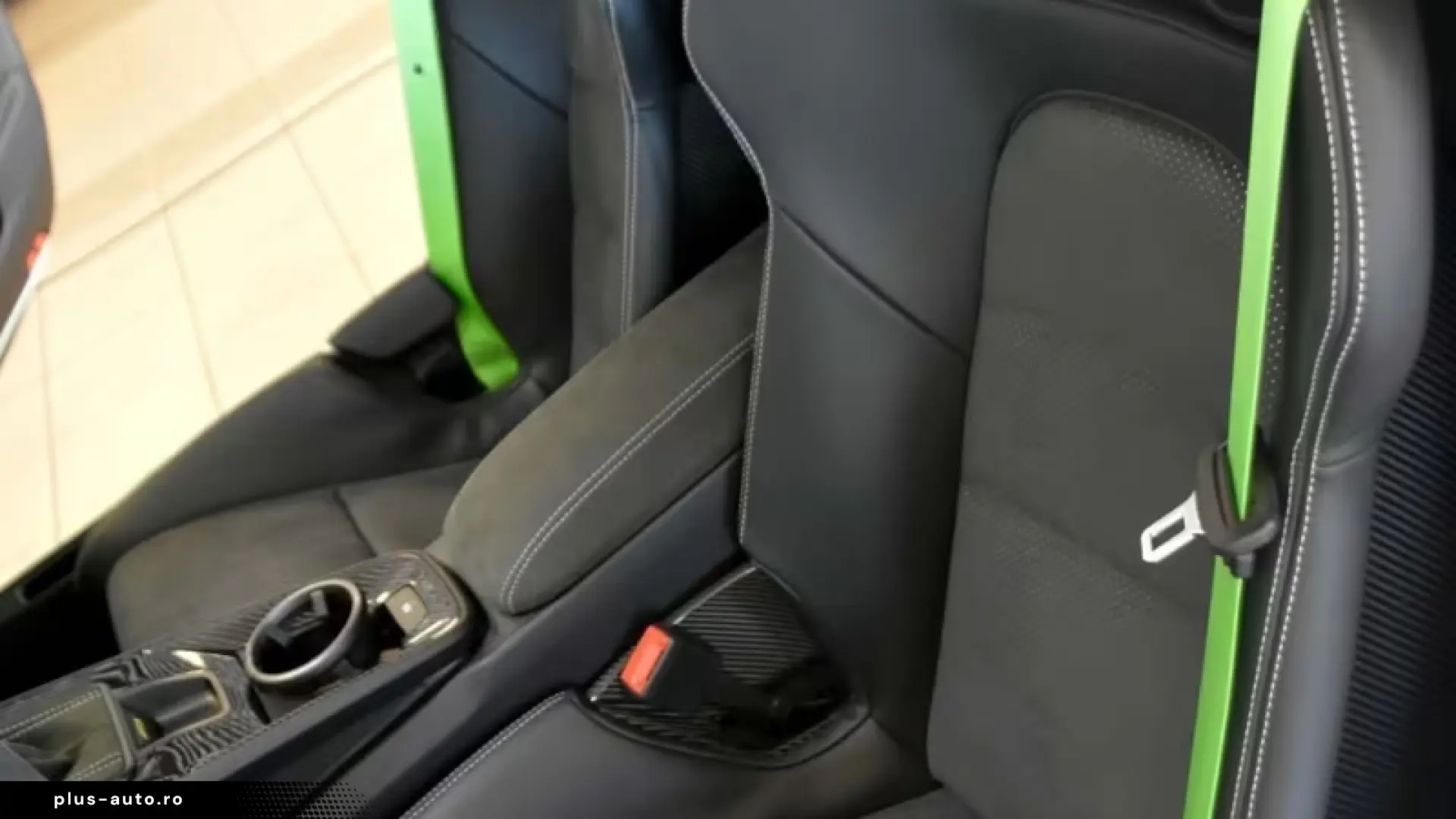 Porsche 911 GT3 CLUBSPORT BOSE CARBON LIFTING