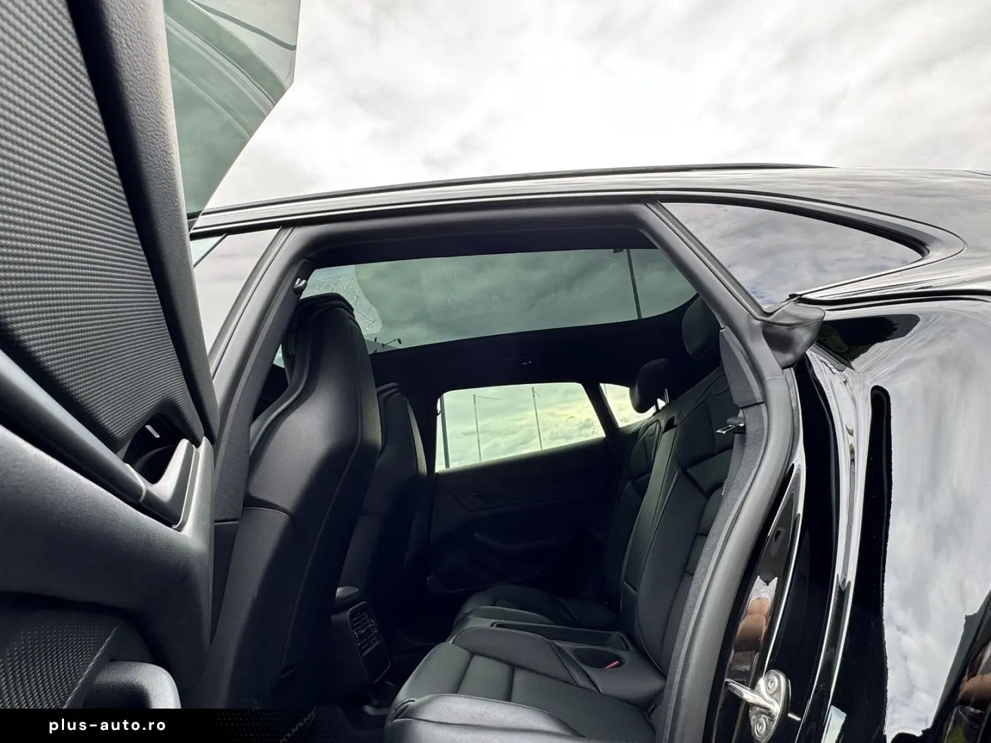 PORSCHE Taycan 4 Cross Tourismo Performancebatterie Plus
