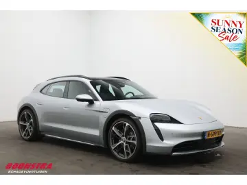 PORSCHE Taycan Cross Turismo 4 93 kWh Pano ACC Virtual M