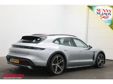 PORSCHE Taycan Cross Turismo 4 93 kWh Pano ACC Virtual M