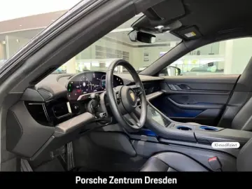 PORSCHE Taycan 4 Cross Turismo Ambiente SH v Wärmepumpe