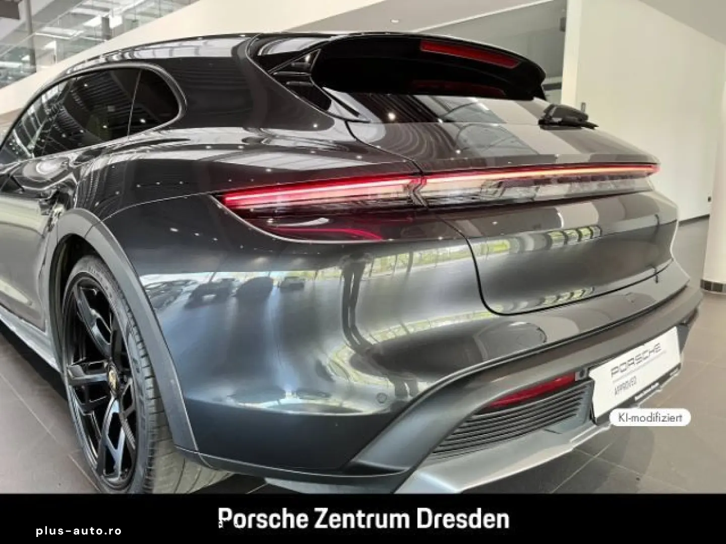 PORSCHE Taycan 4 Cross Turismo Ambiente SH v Wärmepumpe
