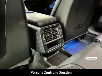 PORSCHE Taycan 4 Cross Turismo Ambiente SH v Wärmepumpe