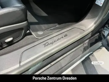 PORSCHE Taycan 4 Cross Turismo Ambiente SH v Wärmepumpe