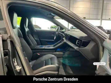 PORSCHE Taycan 4 Cross Turismo Ambiente SH v Wärmepumpe