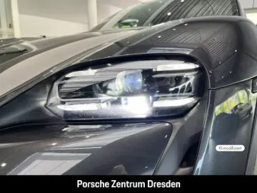 PORSCHE Taycan 4 Cross Turismo Ambiente SH v Wärmepumpe