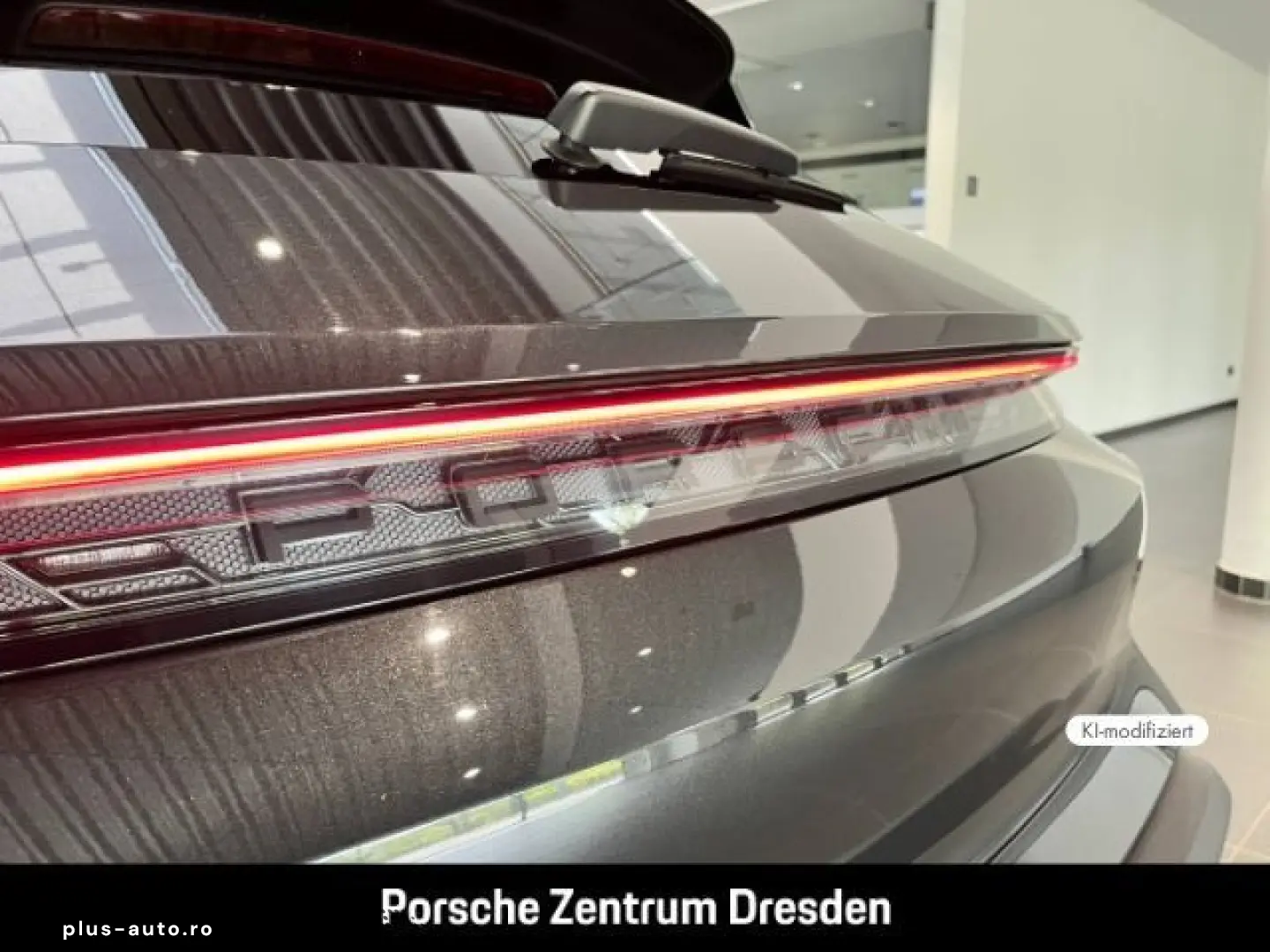 PORSCHE Taycan 4 Cross Turismo Ambiente SH v Wärmepumpe