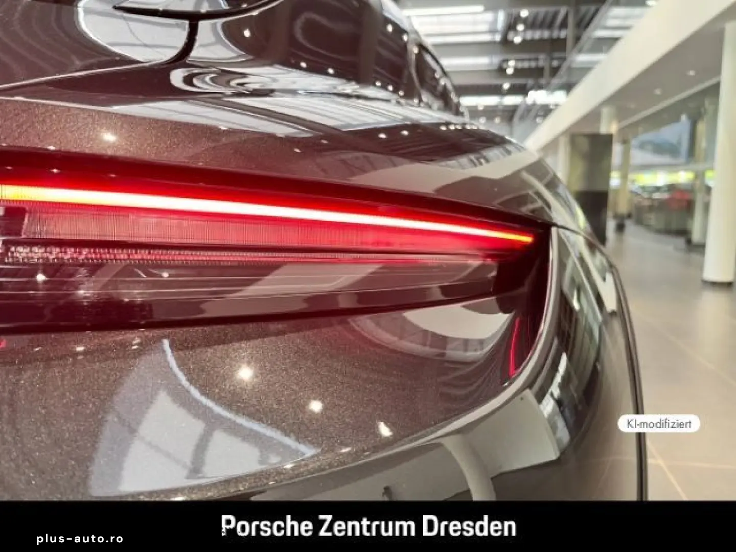 PORSCHE Taycan 4 Cross Turismo Ambiente SH v Wärmepumpe