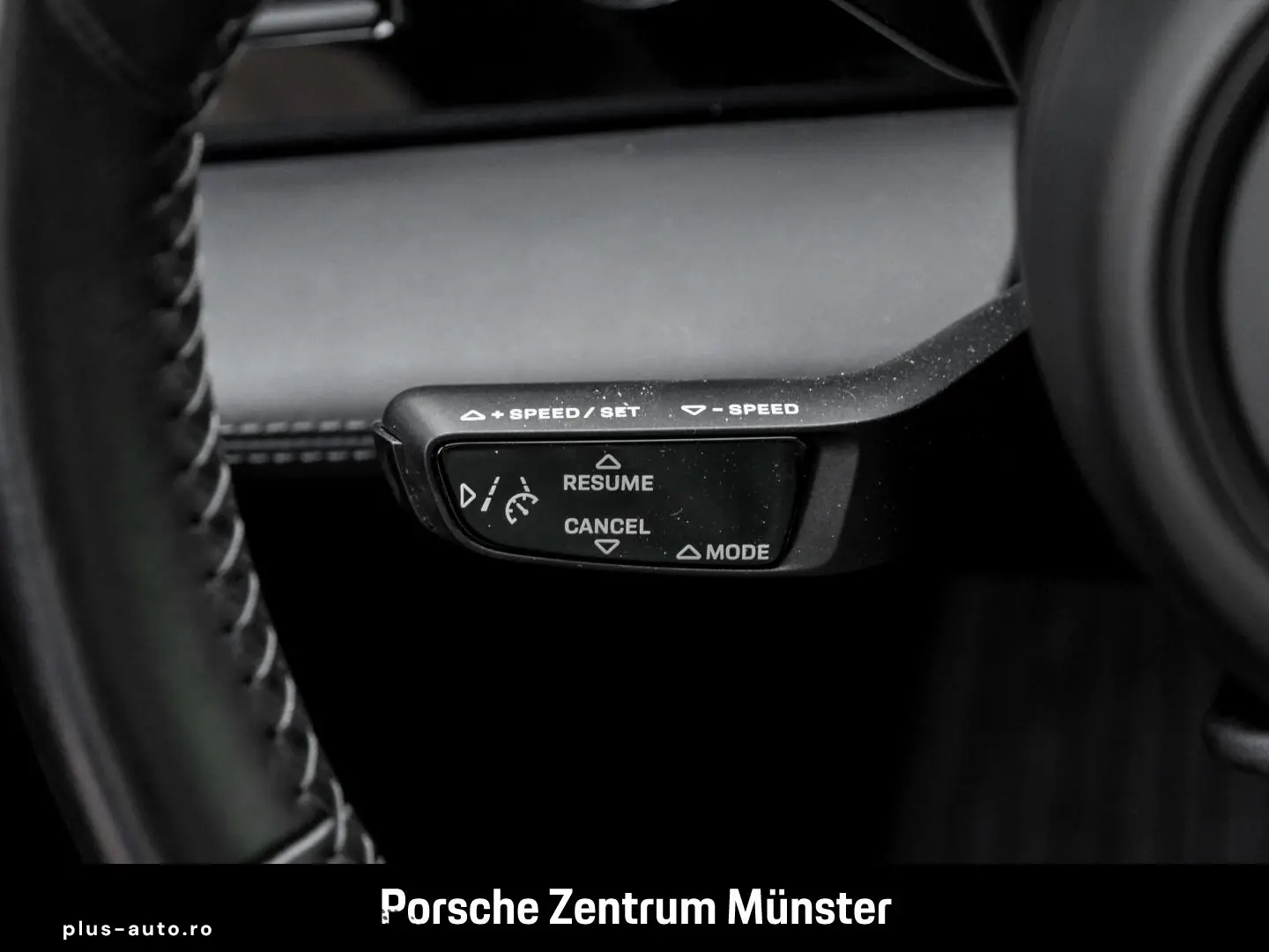 PORSCHE Taycan Sport Turismo Head-Up LED-Matrix PASM