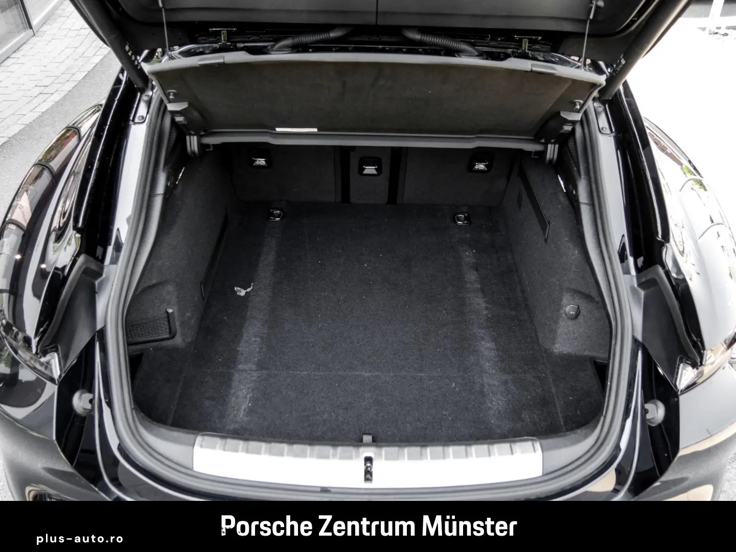 PORSCHE Taycan Sport Turismo Head-Up LED-Matrix PASM