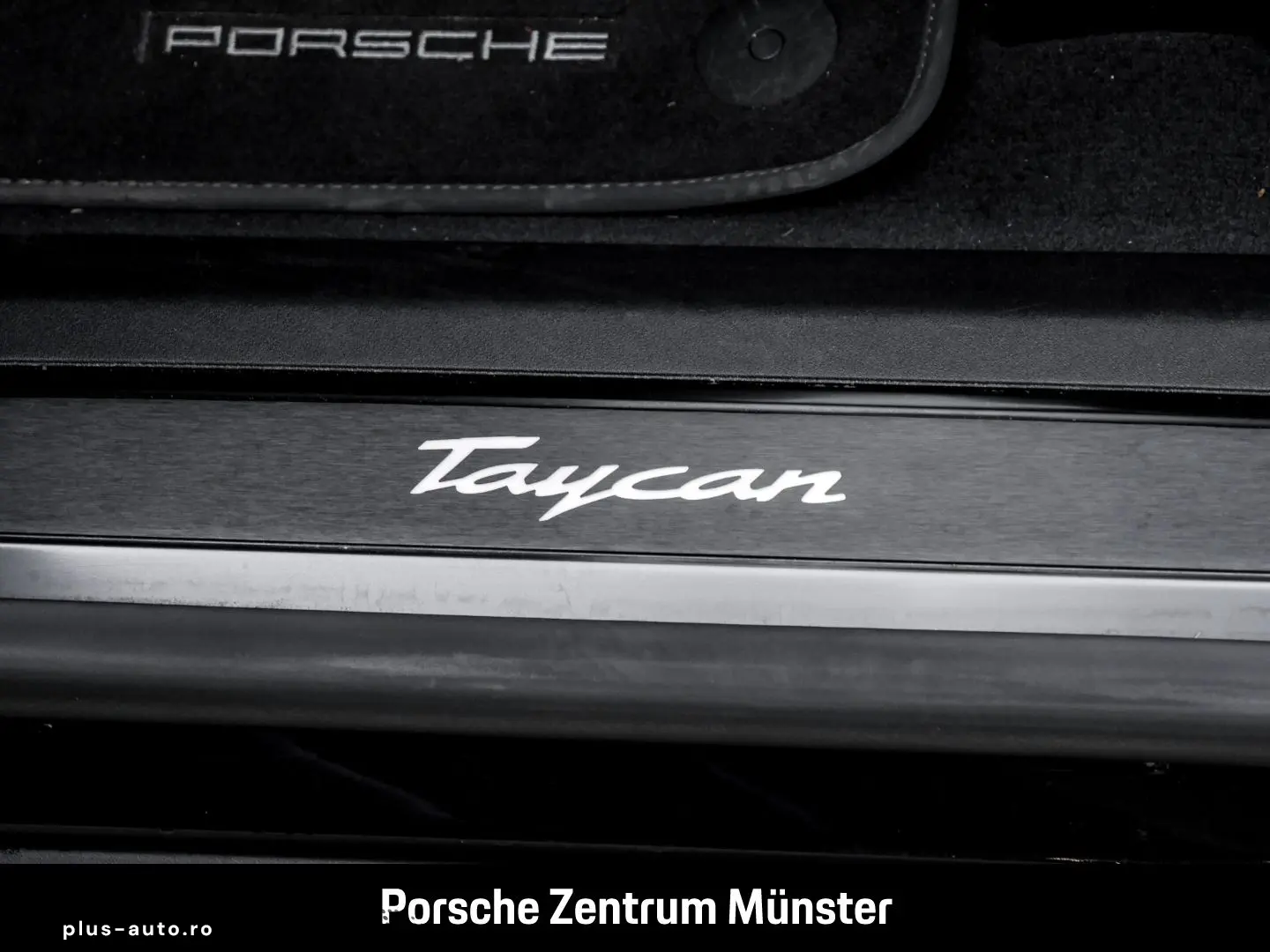 PORSCHE Taycan Sport Turismo Head-Up LED-Matrix PASM