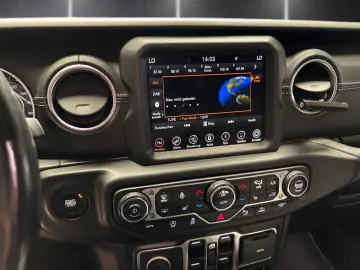 JEEP Wrangler   Wrangler Unlimited 80th Anniversary