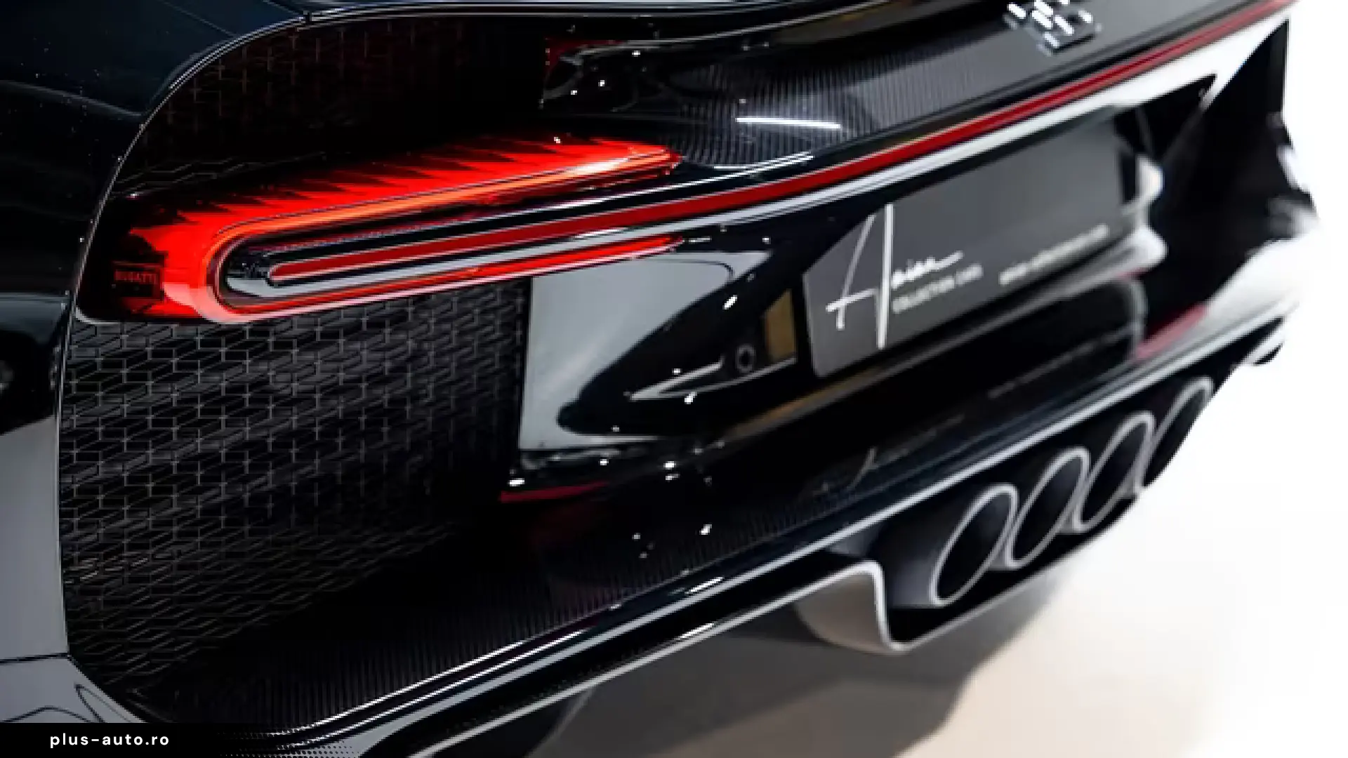 Bugatti Chiron  SPORT