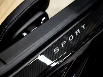 Bugatti Chiron  SPORT