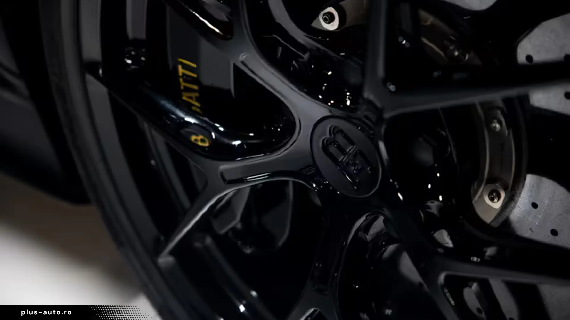 Bugatti Chiron  SPORT