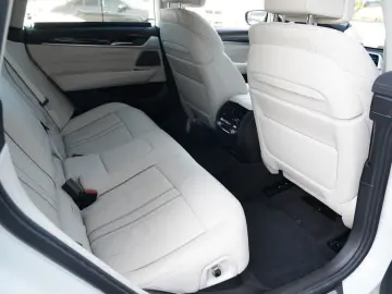 BMW 640 GT xD Luxury Luft-Laser-Pano-ACC-360-TV-StaH