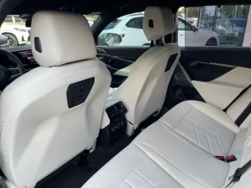 BMW 550e xDrive Tour. M Sport Pro    Pano Autobahnas