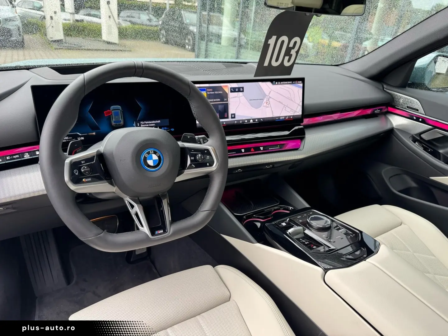 BMW 550e xDrive Ad-Fahrw-Pro Autobahnas PANO AHK B&W