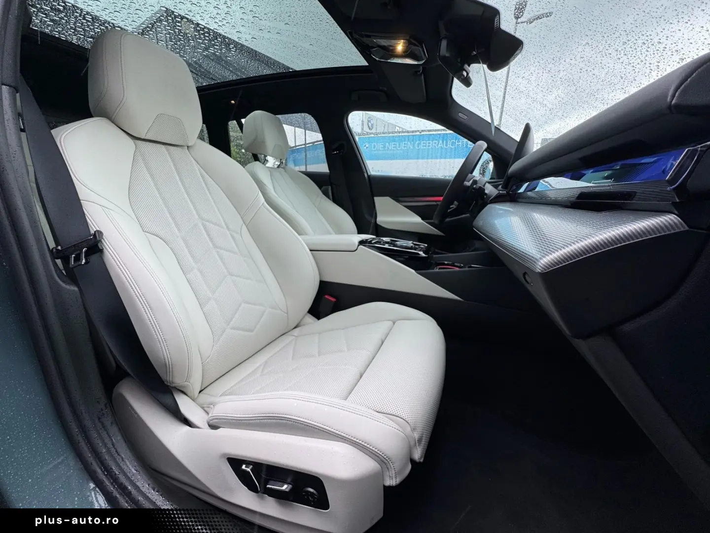 BMW 550e xDrive Ad-Fahrw-Pro Autobahnas PANO AHK B&W