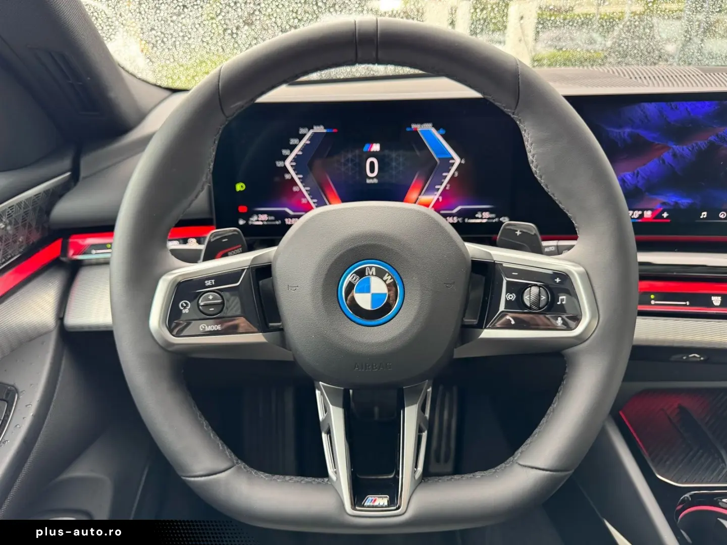 BMW 550e xDrive Ad-Fahrw-Pro Autobahnas PANO AHK B&W