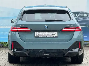 BMW 550e xDrive Ad-Fahrw-Pro Autobahnas PANO AHK B&W