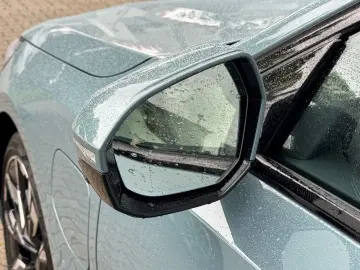 BMW 550e xDrive Ad-Fahrw-Pro Autobahnas PANO AHK B&W