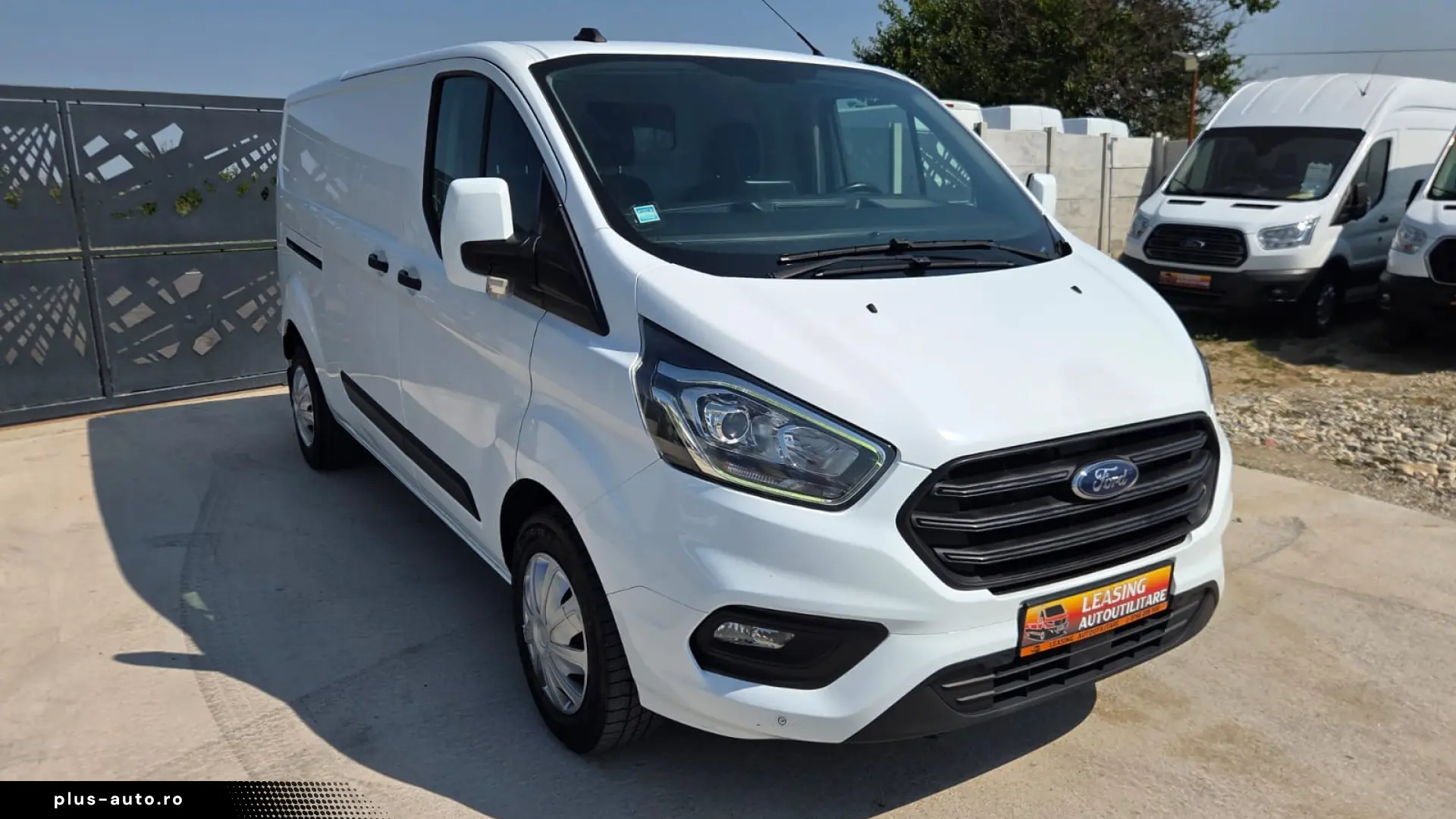 FORD NEW CUSTOM L2H1