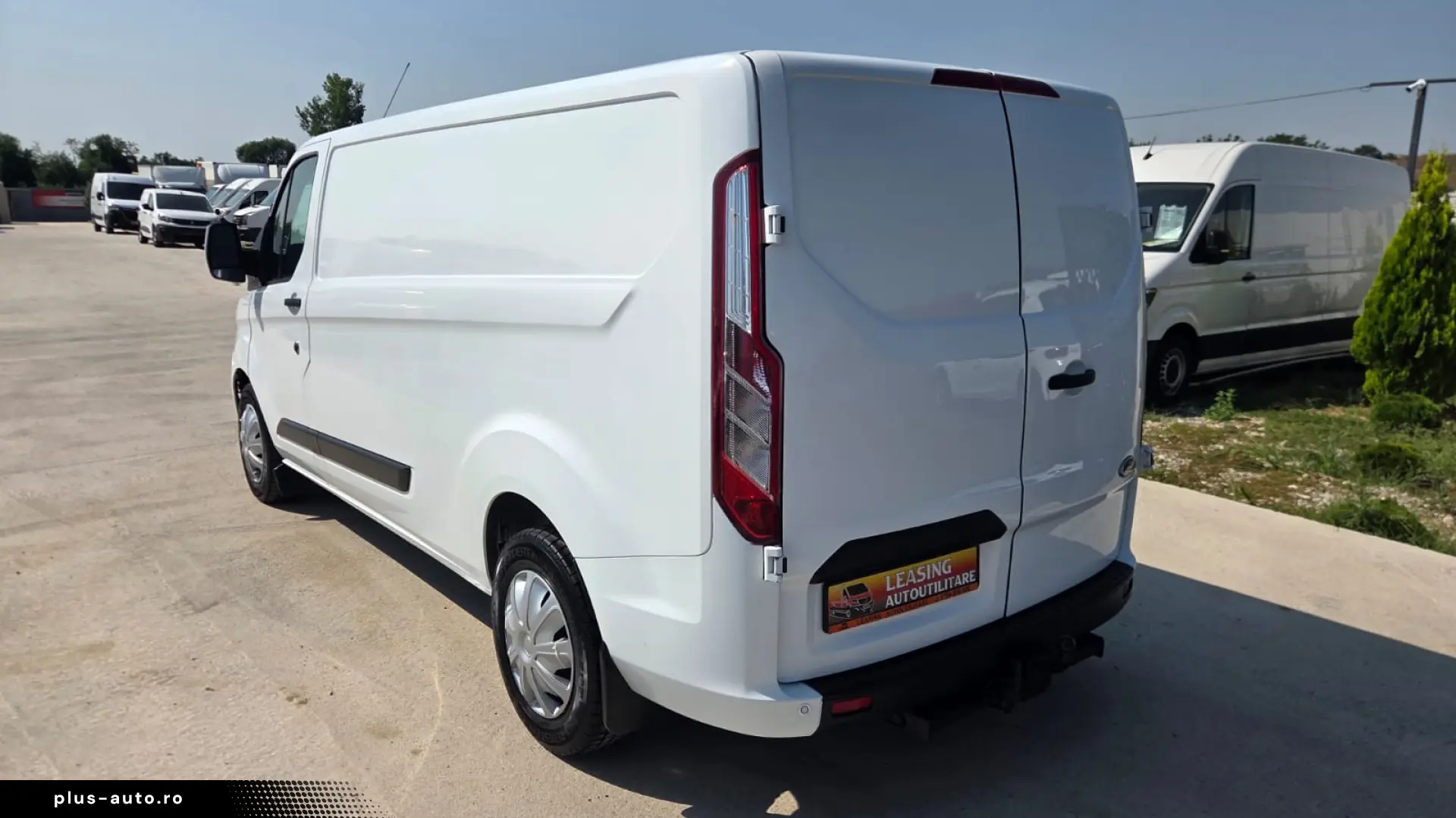 FORD NEW CUSTOM L2H1