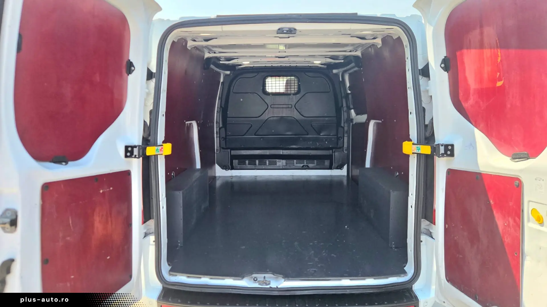 FORD NEW CUSTOM L2H1