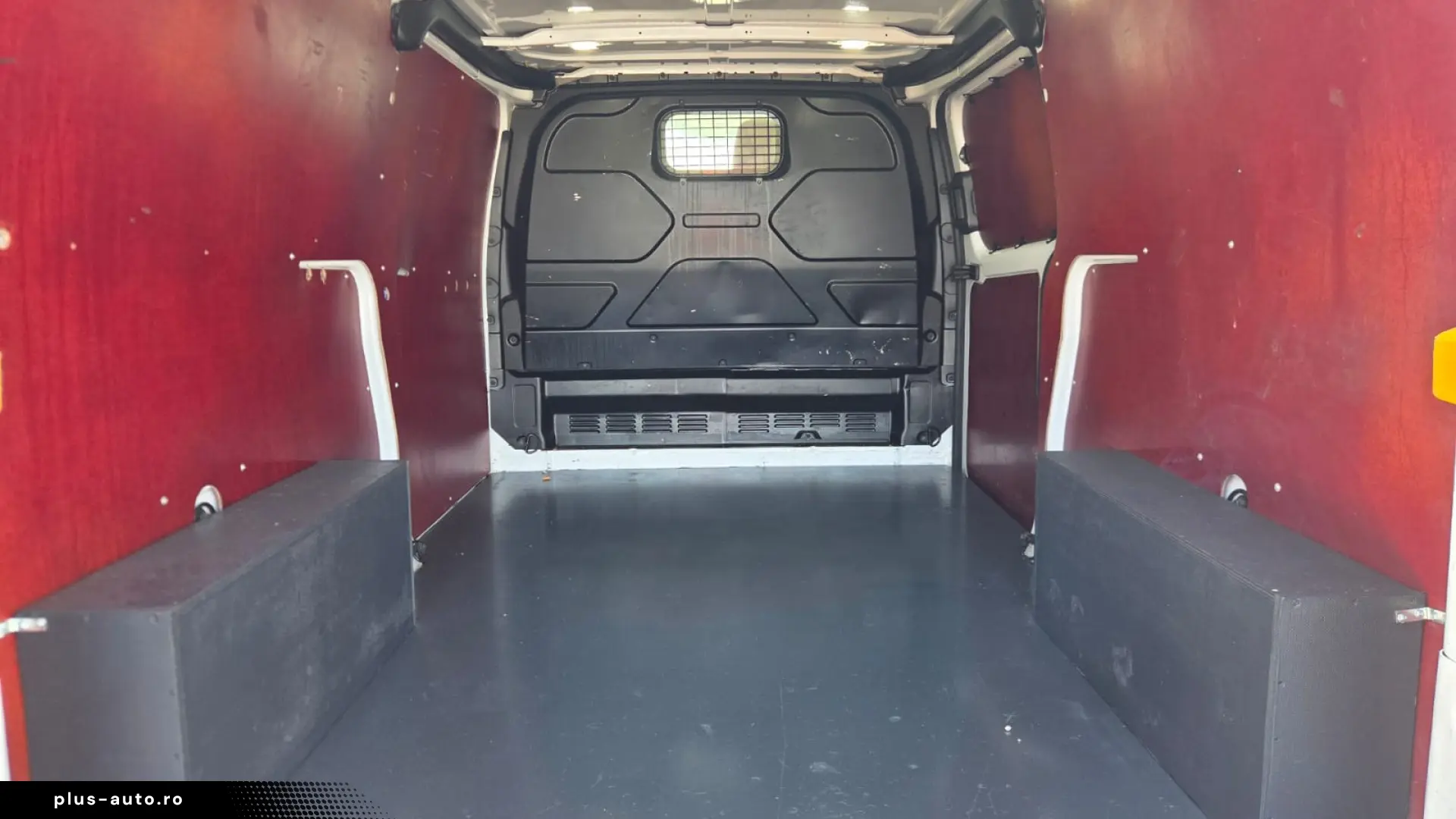 FORD NEW CUSTOM L2H1