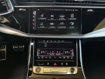 AUDI Q8 50 TDI quat. S LINE