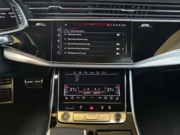 AUDI Q8 50 TDI quat. S LINE