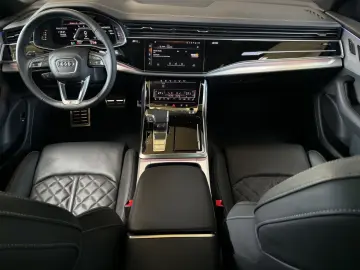 AUDI Q8 50 TDI quat. S LINE