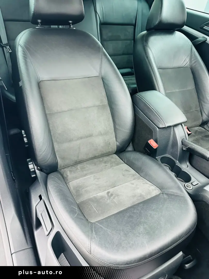 SKODA OCTAVIA 2010 2.0D E4 4X4 Garantie 12 Luni Rate Avans 0