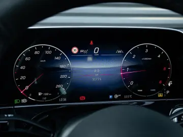 MERCEDES-BENZ E 450 d 4MATIC AMG Line -Night