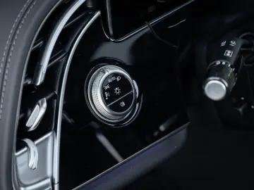 MERCEDES-BENZ E 450 d 4MATIC AMG Line -Night