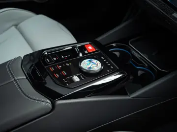 BMW M5 G90 727 CP Plug-in Hybrid