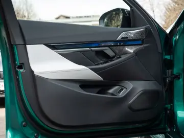 BMW M5 G90 727 CP Plug-in Hybrid