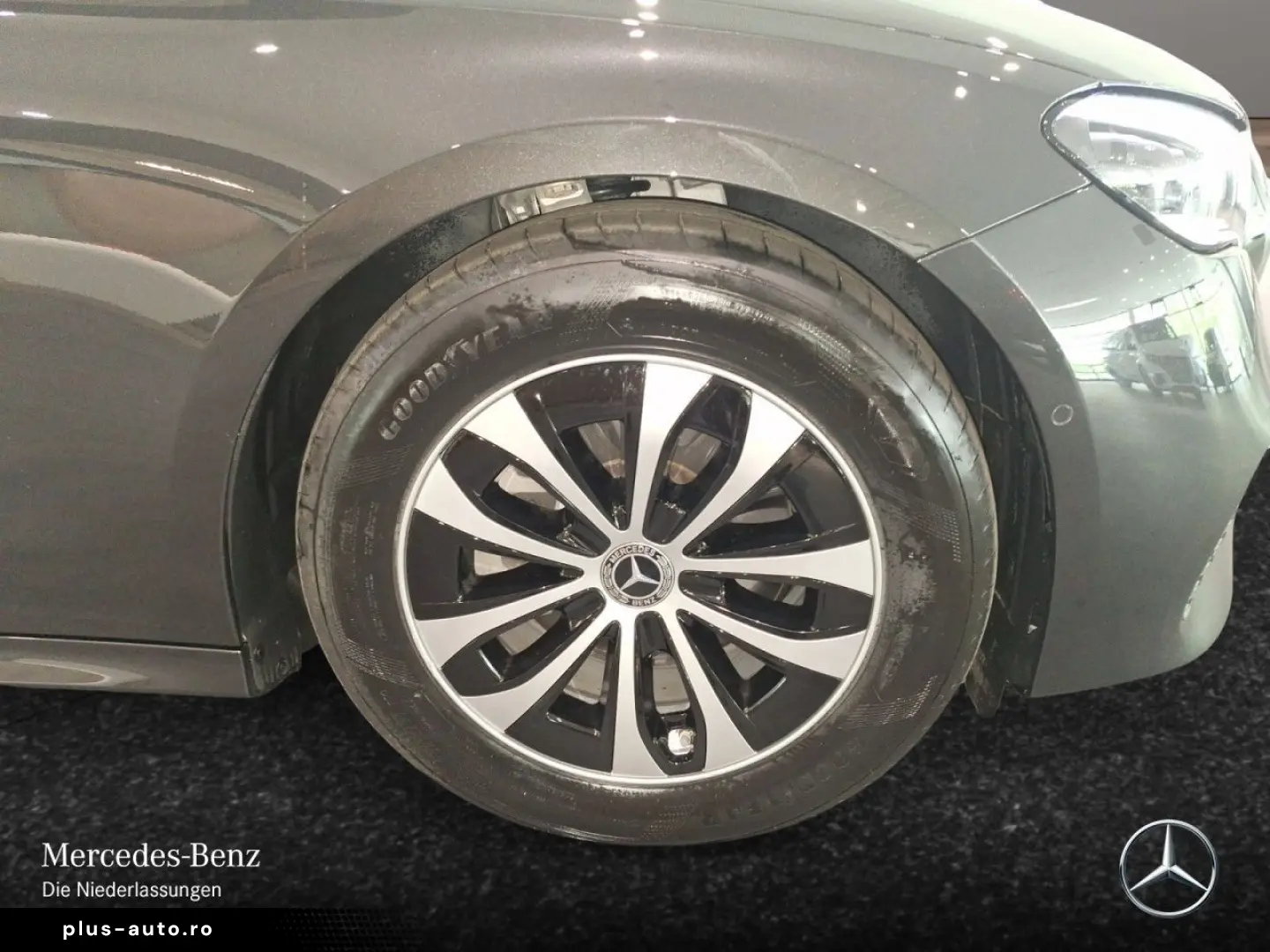MERCEDES-BENZ E 220 d Lim Avantgarde Adv  Pano Digit