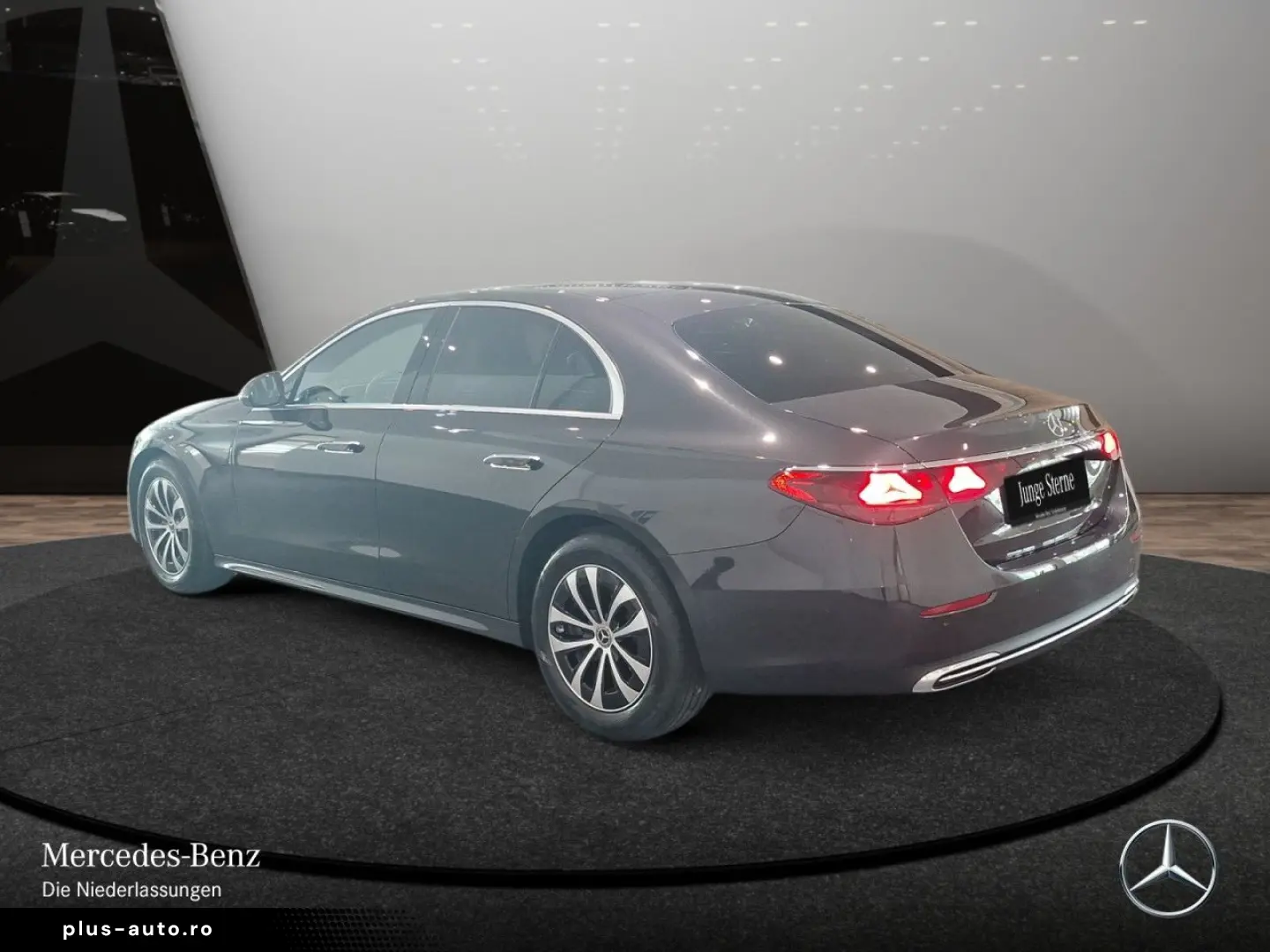 MERCEDES-BENZ E 220 d Lim Avantgarde Adv  Pano Digit