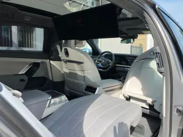BMW i7 xDrive 60 Fond Entertainm Kristall NP188.430€