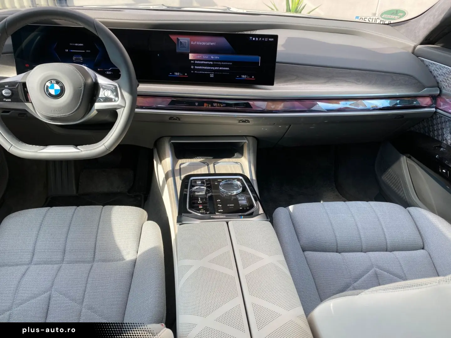 BMW i7 xDrive 60 Fond Entertainm Kristall NP188.430€