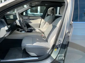 BMW i7 xDrive 60 Fond Entertainm Kristall NP188.430€