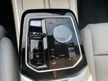 BMW i7 xDrive 60 Fond Entertainm Kristall NP188.430€